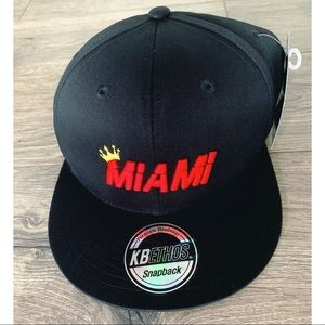 Miami Snapback NWT